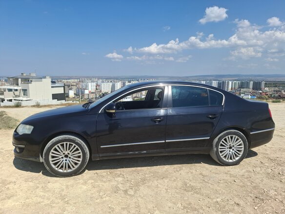 2007 Volkswagen Passat B6, чёрный, 1000000 рублей - вид 4