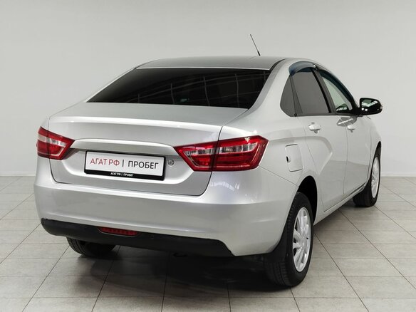 2016 Lada (ВАЗ) Vesta I, серебристый, 700000 рублей - вид 4