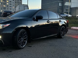 2017 Lexus ES 250 VI Рестайлинг, чёрный, 3000000 рублей, вид 4