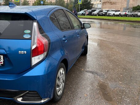 2015 Toyota Aqua I Рестайлинг, синий, 749999 рублей, вид 5