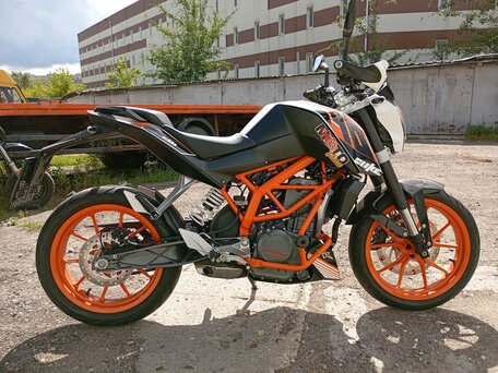 2014 KTM 390 Duke, белый, 500000 рублей, вид 3