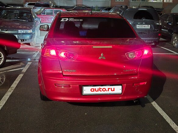 2008 Mitsubishi Lancer X, красный, 650000 рублей - вид 3