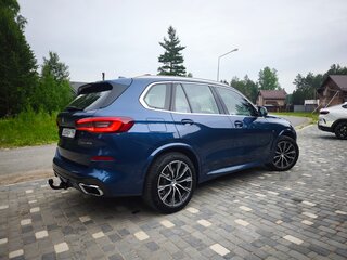 2020 BMW X5 30d IV (G05/G18), синий, 5990000 рублей, вид 2