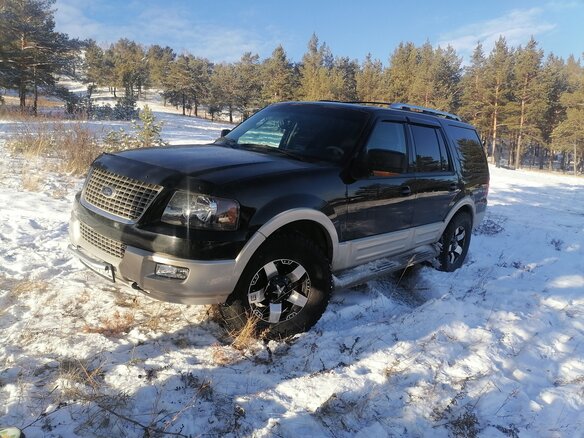2005 Ford Expedition II, чёрный, 2100000 рублей - вид 24
