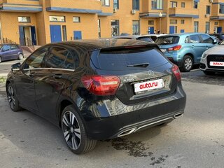 2016 Mercedes-Benz A-Класс 180 III (W176) Рестайлинг, чёрный, 1700000 рублей, вид 3