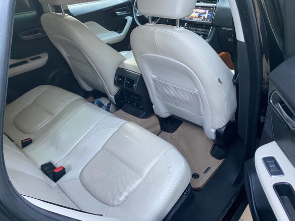2016 Jaguar F-Pace I, чёрный, 2390000 рублей - вид 11