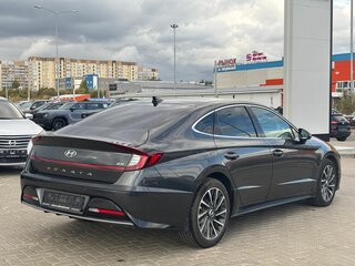 2021 Hyundai Sonata VIII (DN8), серый, 2380000 рублей, вид 4