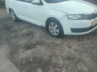2018 Skoda Rapid I Рестайлинг, белый, 699999 рублей, вид 4