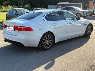 2017 Jaguar XE I, белый, 1900000 рублей, вид 3