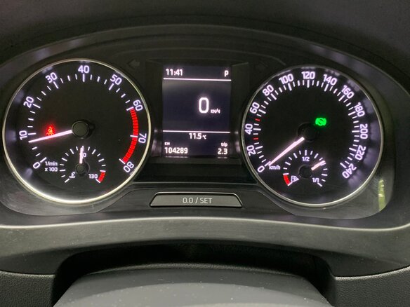 2016 Skoda Rapid I, красный, 1300000 рублей - вид 12