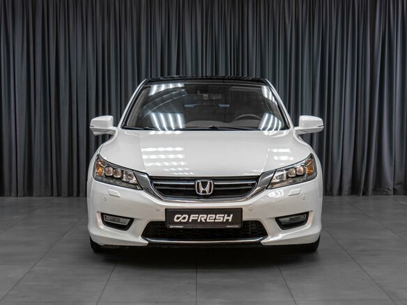 2013 Honda Accord IX, белый - вид 2