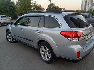 2014 Subaru Outback IV Рестайлинг, серебристый, 2000000 рублей, вид 4