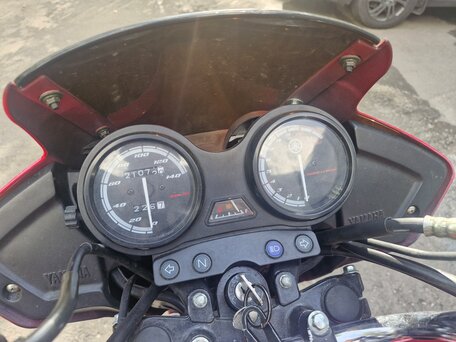 2006 Yamaha YBR125, красный, 130000 рублей, вид 3