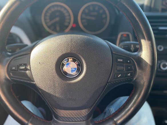 2012 BMW 1 серии 116i II (F20/F21), красный, 1340000 рублей - вид 14