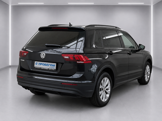 2019 Volkswagen Tiguan II, чёрный, 1990000 рублей, вид 4