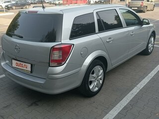 2010 Opel Astra H Рестайлинг, серебристый, 600000 рублей, вид 5