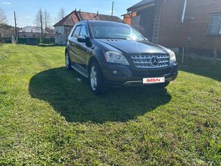 2010 Mercedes-Benz M-Класс 350 II (W164) Рестайлинг, чёрный, 1550000 рублей, вид 2