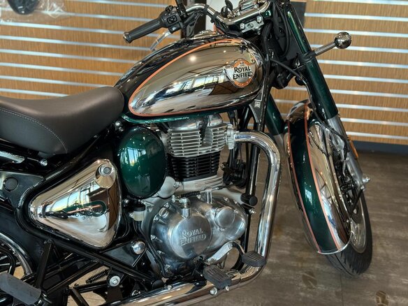 2026 Royal Enfield Classic 350, серый, 526000 рублей - вид 32