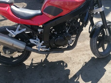 2014 Hyosung Comet GT250, красный, 180000 рублей, вид 4