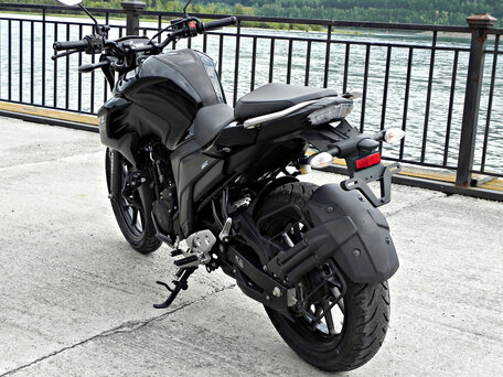 2020 Yamaha FZ25 Fazer, чёрный, 360000 рублей, вид 4