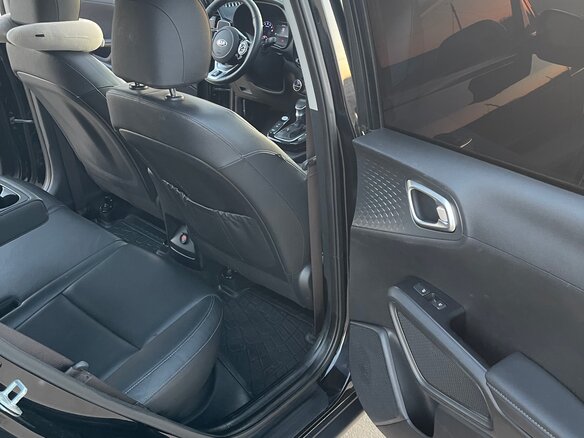2019 Kia Soul III, чёрный, 1820000 рублей - вид 19