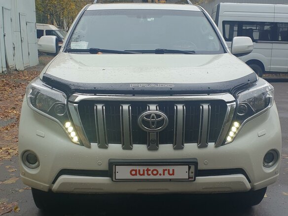 2015 Toyota Land Cruiser Prado 150 Series Рестайлинг 1, белый, 3500000 рублей