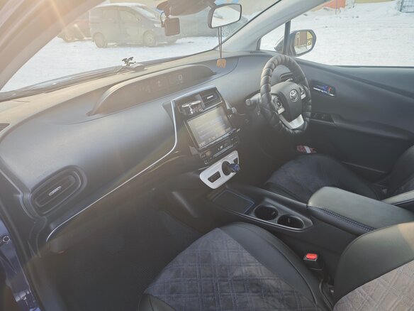 2016 Toyota Prius IV (XW50), синий, 1499000 рублей - вид 12