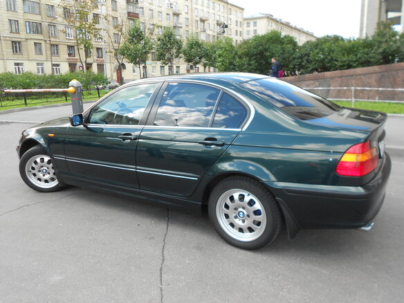 2002 BMW 3 серии 320i IV (E46) Рестайлинг, зелёный - вид 2