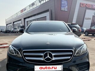 2020 Mercedes-Benz E-Класс 200 V (W213, S213, C238), чёрный, 4000000 рублей, вид 2