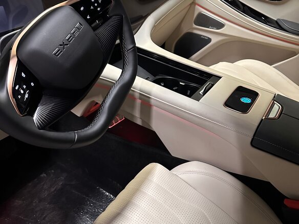 2023 Exeed VX I, чёрный, 3000000 рублей - вид 12