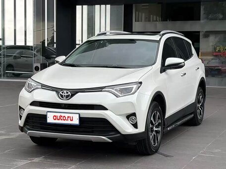 Toyota RAV4 IV (XA40) Рестайлинг