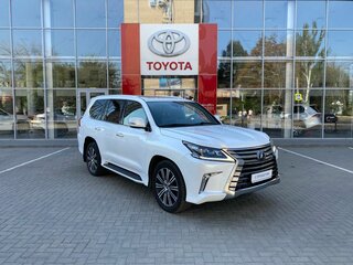 2021 Lexus LX 570 III Рестайлинг 2, белый, 8450000 рублей, вид 3
