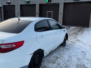 2013 Kia Rio III, белый, 630000 рублей, вид 3