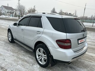 2007 Mercedes-Benz M-Класс 350 II (W164), серебристый, 900000 рублей, вид 5