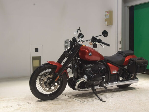 2023 BMW R 18, красный, 1500000 рублей - вид 3