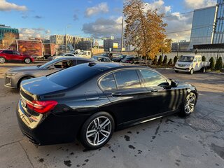 2017 BMW 7 серии 730i VI (G11/G12), чёрный, 3350000 рублей, вид 4