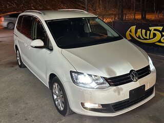 2011 Volkswagen Sharan II, белый, 2200000 рублей, вид 3