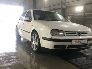 1999 Volkswagen Golf IV, белый, 300000 рублей, вид 2