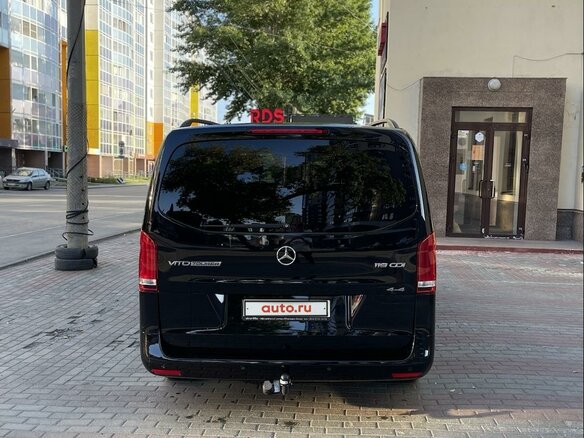 2019 Mercedes-Benz Vito 119 BlueTEC L2 III (W447), чёрный, 3850000 рублей - вид 3