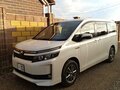 2015 Toyota Voxy III (R80), белый, 1950000 рублей