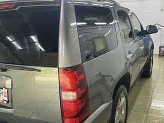 2008 Chevrolet Tahoe III, серый, 2000000 рублей, вид 2