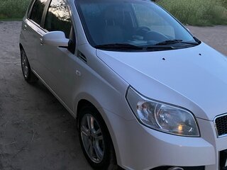 2008 Chevrolet Aveo I Рестайлинг, белый, 590000 рублей, вид 1