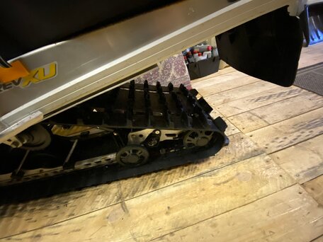 2011 BRP Ski-Doo Tundra 600, жёлтый, 1350000 рублей, вид 1