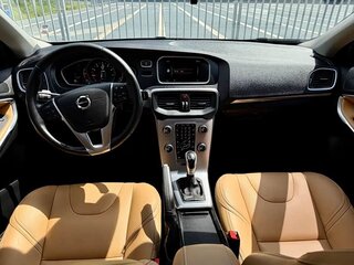 2017 Volvo V40 II Рестайлинг, белый, 1320000 рублей, вид 5