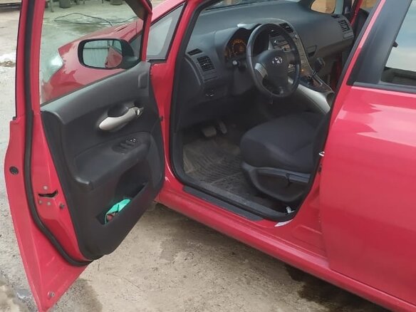 2008 Toyota Auris I, красный - вид 7