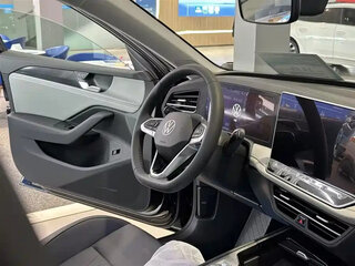 2026 Volkswagen Magotan B9, чёрный, 2407000 рублей, вид 4