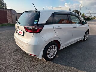 2020 Honda Fit IV, белый, 1310000 рублей, вид 4