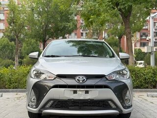 2022 Toyota Yaris L XP150 Рестайлинг, белый, 1270000 рублей, вид 3