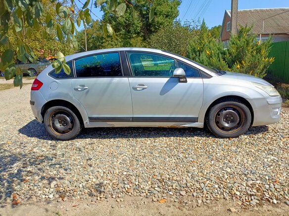 2009 Citroen C4 I Рестайлинг, серебристый, 405000 рублей - вид 2
