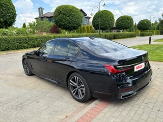 2020 BMW 7 серии 730d xDrive VI (G11/G12) Рестайлинг, чёрный, 5300000 рублей, вид 2